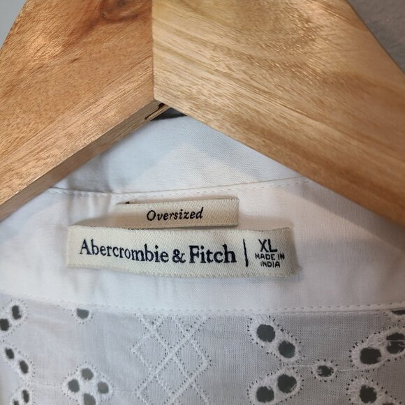 Abercrombie & Fitch Oversized Button Down Shirt Womens XL Eyelet Cottage Flowy - Picture 4 of 9